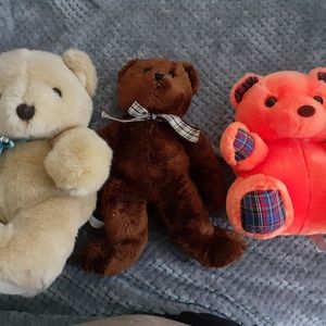 Common wealth teddy bears